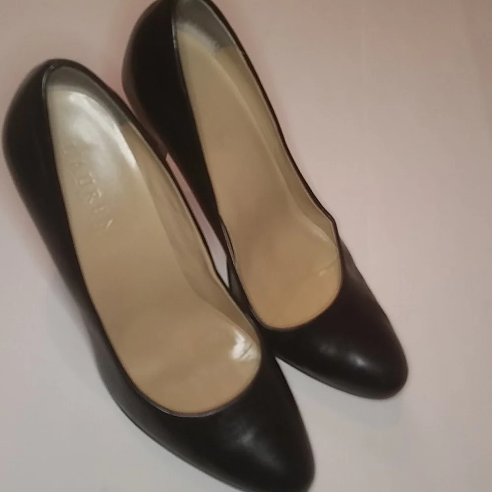 Lauren Ralph Lauren Black Leather Vintage‎ Heels Size 8.5B